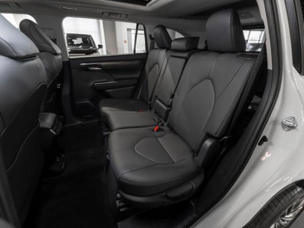 Toyota Highlander IV (XU70) с пробегом 2025 года, цена 5 300 000 рублей, 18 км, внедорожник, Автокод Объявления