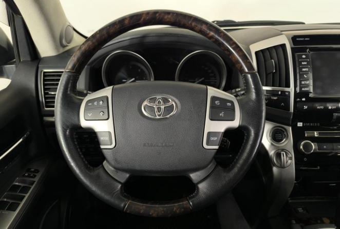 Toyota Land Cruiser 200 Series Рестайлинг 1 с пробегом 2012 года, цена 3 015 000 рублей, 288894 км, внедорожник, Автокод Объявления