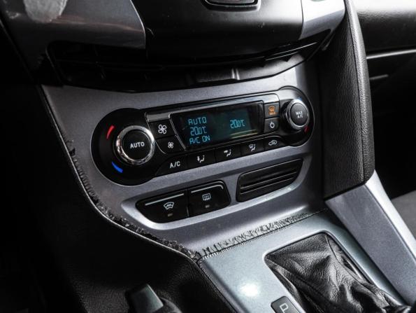 Ford Focus III с пробегом 2012 года, цена 949 000 рублей, 129415 км, седан, Автокод Объявления