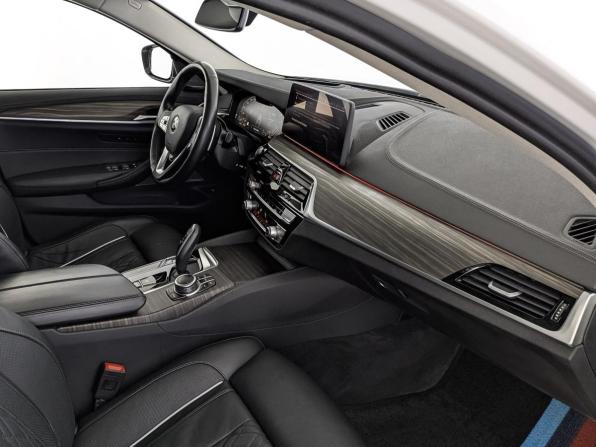 BMW 5 серии VII (G30/G31/G38) Рестайлинг с пробегом 2022 года, цена 5 329 000 рублей, 100111 км, седан, Автокод Объявления