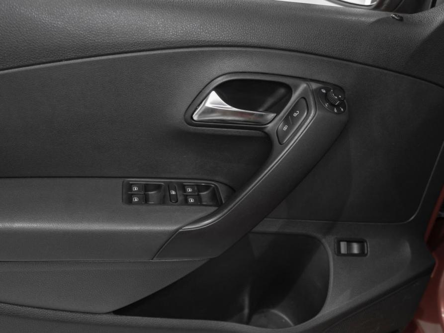 Volkswagen Polo V Рестайлинг Москва  - изображение 16
