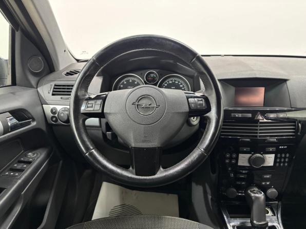 Opel Astra H Рестайлинг с пробегом 2014 года, цена 620 000 рублей, 182340 км, хэтчбек, Автокод Объявления