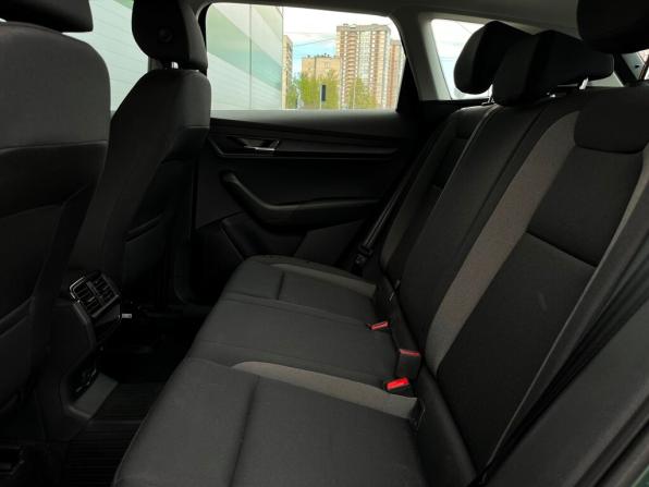 Skoda Karoq I с пробегом 2021 года, цена 2 550 600 рублей, 11679 км, внедорожник, Автокод Объявления