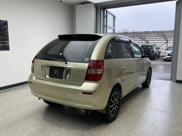 Toyota Nadia с пробегом 2001 года, цена 520 000 рублей, 460000 км, компактвэн, Автокод Объявления