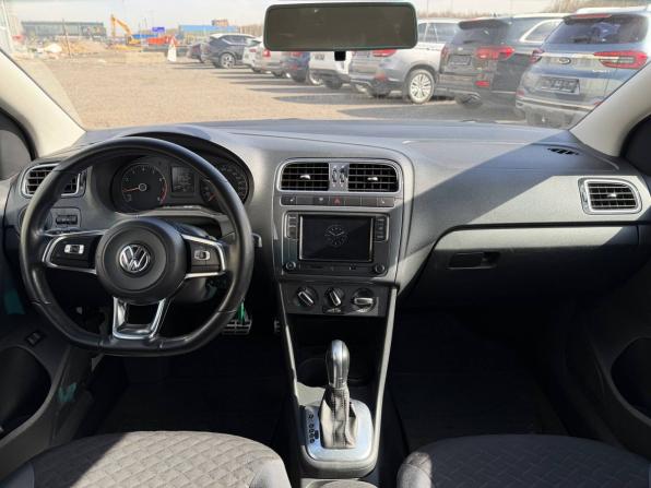 Volkswagen Polo V Рестайлинг с пробегом 2018 года, цена 1 035 000 рублей, 175743 км, седан, Автокод Объявления