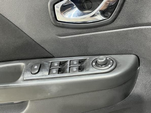 Renault Kaptur I с пробегом 2016 года, цена 1 385 000 рублей, 135252 км, внедорожник, Автокод Объявления