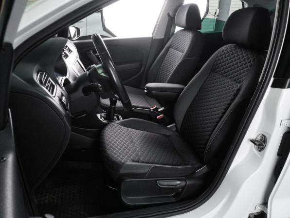 Volkswagen Polo V Рестайлинг с пробегом 2018 года, цена 1 119 000 рублей, 124054 км, седан, Автокод Объявления