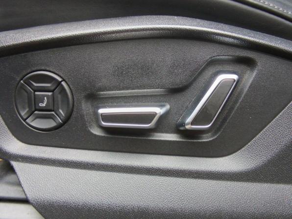 Audi SQ7 I (4M) Рестайлинг с пробегом 2021 года, цена 10 200 000 рублей, 63271 км, внедорожник, Автокод Объявления