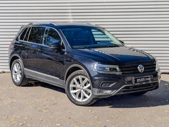 Volkswagen Tiguan II с пробегом 2018 года, цена 2 380 000 рублей, 105348 км, внедорожник, Автокод Объявления