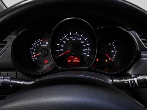 Kia Rio III Рестайлинг с пробегом 2016 года, цена 1 050 000 рублей, 95576 км, хэтчбек, Автокод Объявления