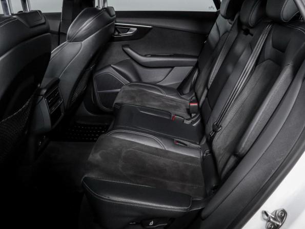 Audi Q8 I (4M) с пробегом 2019 года, цена 5 299 000 рублей, 121988 км, внедорожник, Автокод Объявления
