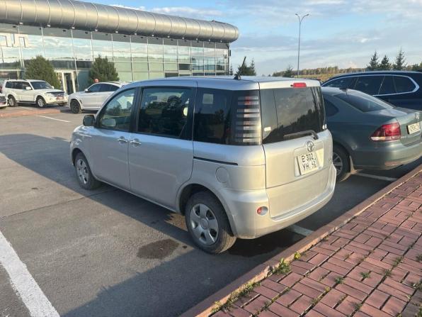Toyota Sienta I с пробегом 2005 года, цена 555 000 рублей, 260167 км, минивэн, Автокод Объявления