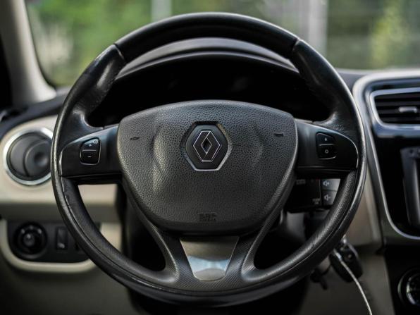 Renault Logan II с пробегом 2014 года, цена 348 000 рублей, 188331 км, седан, Автокод Объявления