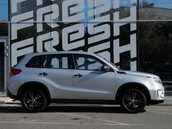 Suzuki Vitara II с пробегом 2018 года, цена 1 555 000 рублей, 34425 км, внедорожник, Автокод Объявления