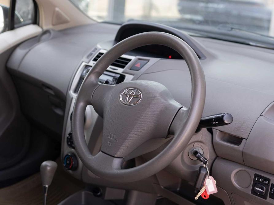 Toyota Vitz II (XP90) Новосибирск  - изображение 11