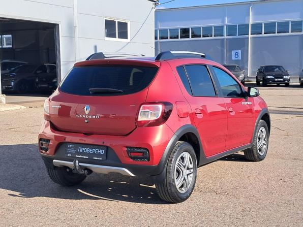 Renault Sandero II с пробегом 2017 года, цена 849 000 рублей, 174810 км, хэтчбек, Автокод Объявления