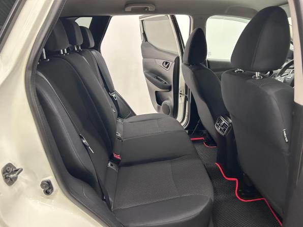 Nissan Qashqai II с пробегом 2015 года, цена 1 629 000 рублей, 90598 км, внедорожник, Автокод Объявления