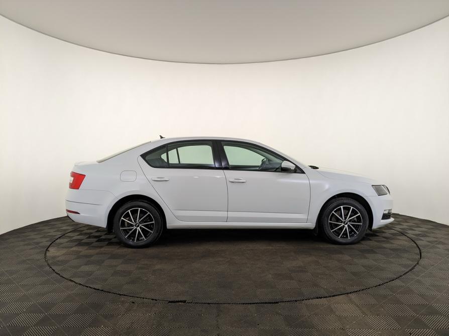 Skoda Octavia III (A7) Рестайлинг Москва  - изображение 4