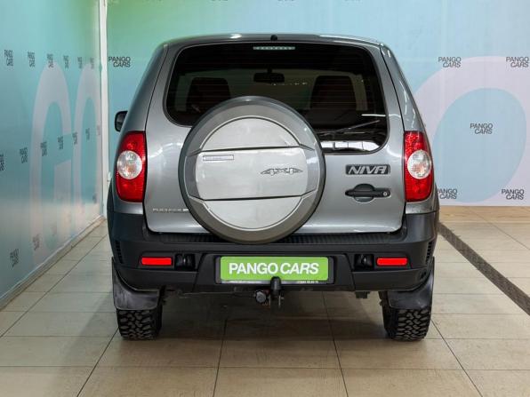Chevrolet Niva I Рестайлинг с пробегом 2018 года, цена 680 000 рублей, 113500 км, внедорожник, Автокод Объявления