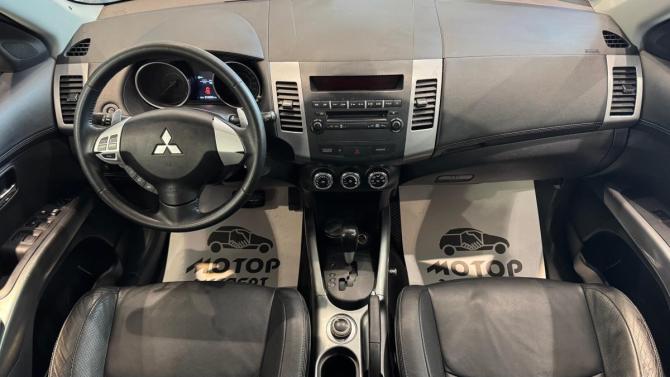 Mitsubishi Outlander II Рестайлинг с пробегом 2011 года, цена 1 170 000 рублей, 210005 км, внедорожник, Автокод Объявления
