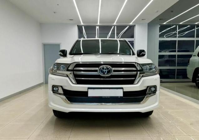 Toyota Land Cruiser 200 Series Рестайлинг 2 с пробегом 2019 года, цена 8 450 000 рублей, 134000 км, внедорожник, Автокод Объявления