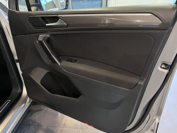 Volkswagen Tiguan II с пробегом 2018 года, цена 2 930 000 рублей, 108549 км, внедорожник, Автокод Объявления