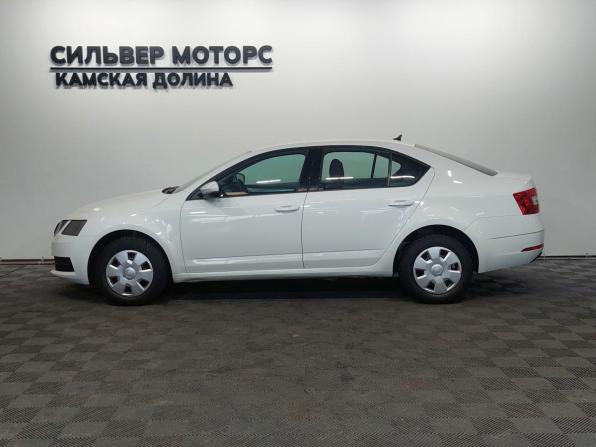 Skoda Octavia III (A7) Рестайлинг с пробегом 2017 года, цена 1 290 000 рублей, 160000 км, лифтбек, Автокод Объявления