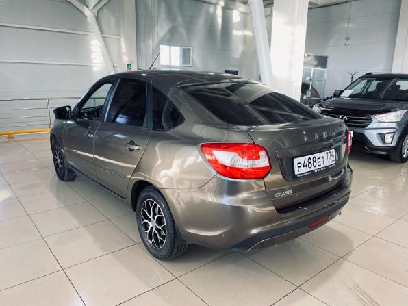 Lada (ВАЗ) Granta I Рестайлинг с пробегом 2022 года, цена 760 000 рублей, 97000 км, лифтбек, Автокод Объявления