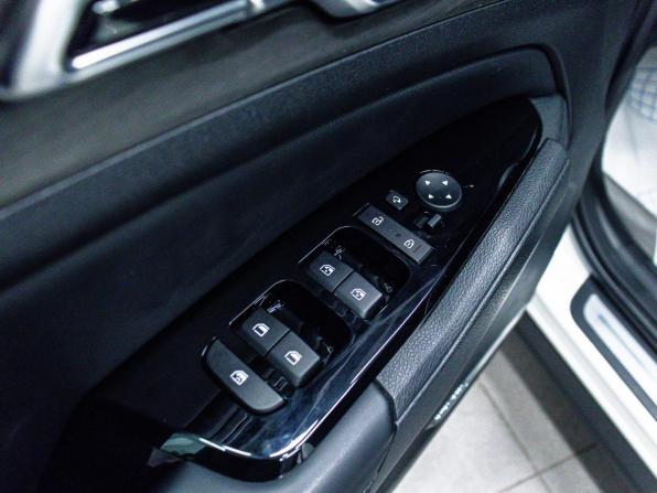 Kia Sportage V с пробегом 2022 года, цена 4 049 000 рублей, 113337 км, внедорожник, Автокод Объявления
