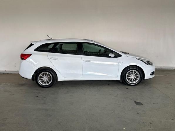 Kia Ceed II с пробегом 2014 года, цена 827 000 рублей, 118265 км, универсал, Автокод Объявления