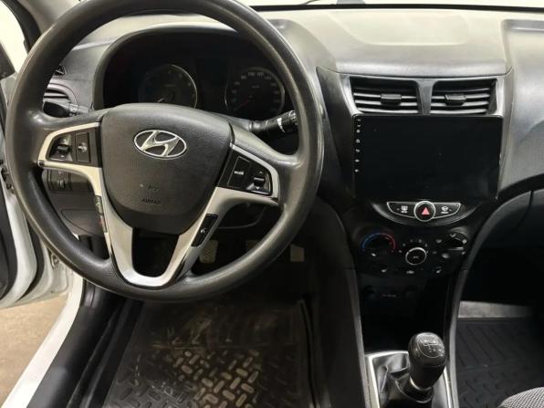 Hyundai Solaris I с пробегом 2012 года, цена 659 000 рублей, 173524 км, седан, Автокод Объявления