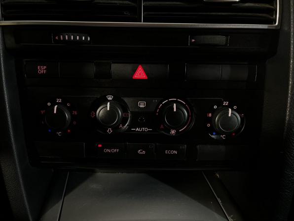 Audi A6 III (C6) Рестайлинг с пробегом 2009 года, цена 949 900 рублей, 306000 км, универсал, Автокод Объявления