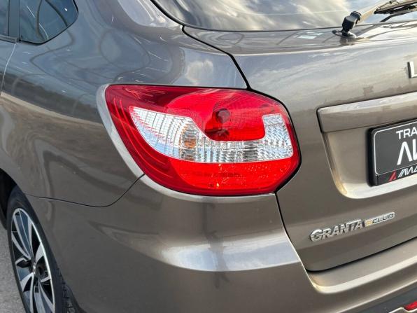 Lada (ВАЗ) Granta I Рестайлинг с пробегом 2019 года, цена 790 000 рублей, 28000 км, хэтчбек, Автокод Объявления