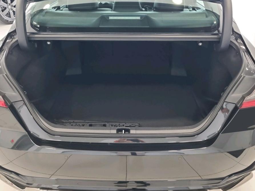 Toyota Camry IX (XV80) China Market Омск  - изображение 8