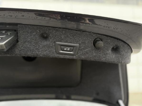BMW 5 серии VI (F10/F11/F07) Рестайлинг с пробегом 2016 года, цена 2 150 000 рублей, 183000 км, седан, Автокод Объявления
