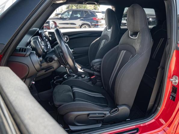 Mini Hatch III (F55/F56) с пробегом 2016 года, цена 2 385 000 рублей, 78458 км, хэтчбек, Автокод Объявления