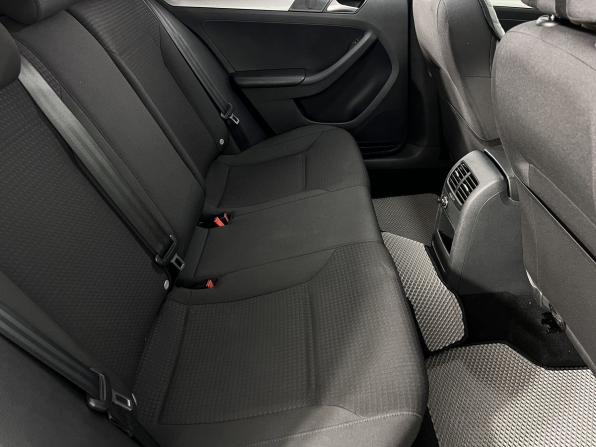 Volkswagen Jetta VI Рестайлинг с пробегом 2015 года, цена 1 100 000 рублей, 166500 км, седан, Автокод Объявления
