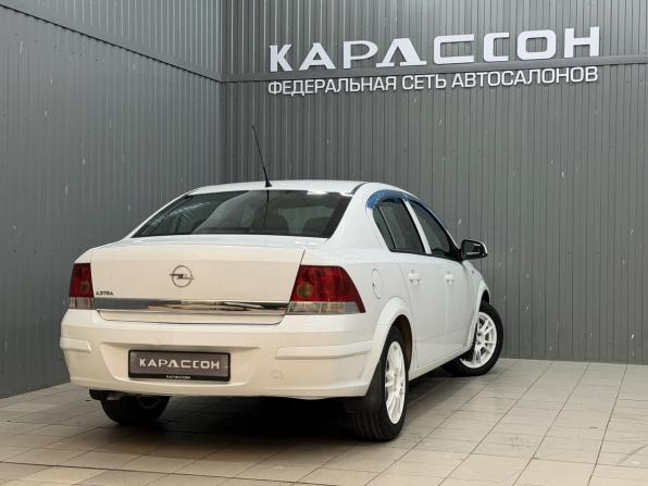 Opel Astra H Рестайлинг с пробегом 2012 года, цена 749 000 рублей, 117418 км, седан, Автокод Объявления