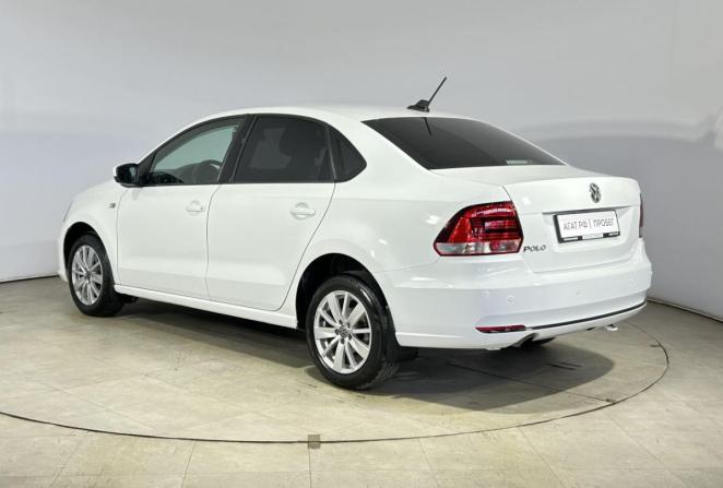 Volkswagen Polo V Рестайлинг с пробегом 2018 года, цена 1 100 000 рублей, 145178 км, седан, Автокод Объявления