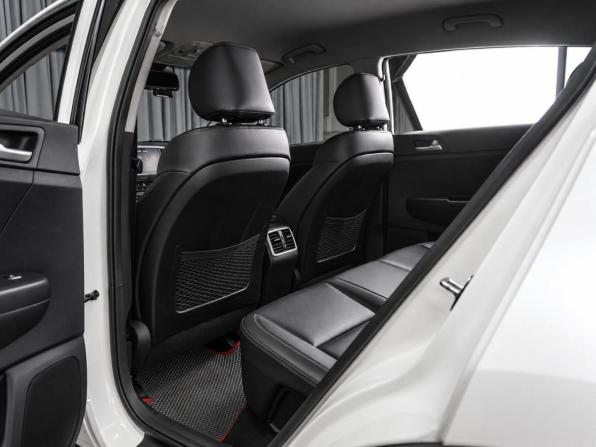 Kia Sportage IV Рестайлинг с пробегом 2020 года, цена 2 429 000 рублей, 115866 км, внедорожник, Автокод Объявления