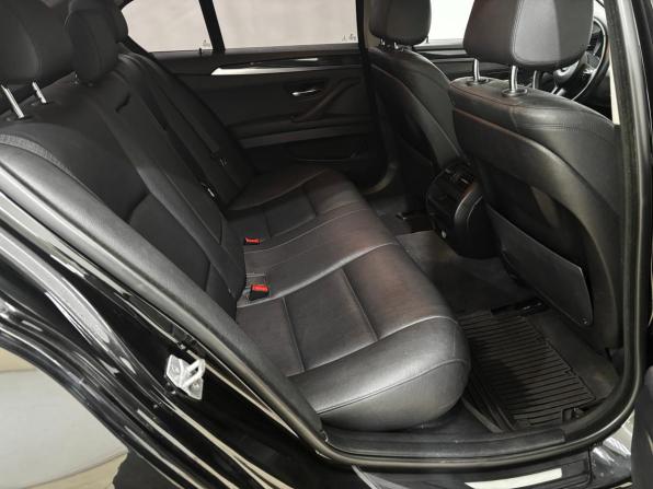 BMW 5 серии VI (F10/F11/F07) Рестайлинг с пробегом 2015 года, цена 2 200 000 рублей, 239216 км, седан, Автокод Объявления