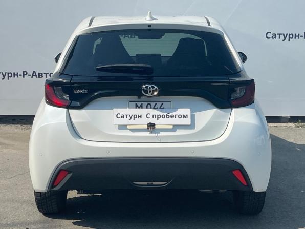 Toyota Yaris IV с пробегом 2021 года, цена 1 200 000 рублей, 85000 км, хэтчбек, Автокод Объявления