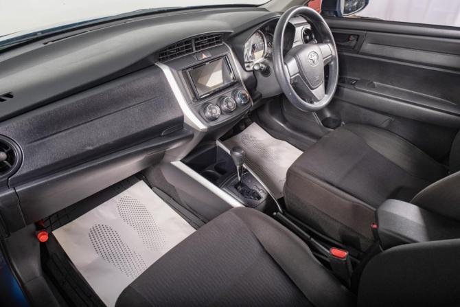 Toyota Corolla XI (E160 E170) Рестайлинг 2 с пробегом 2019 года, цена 1 619 000 рублей, 123000 км, универсал, Автокод Объявления