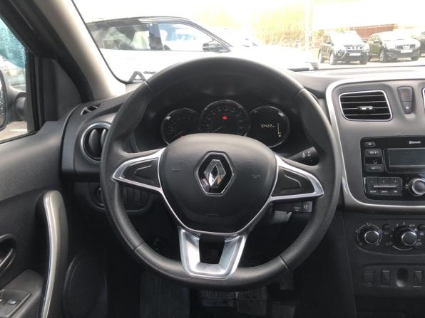 Renault Logan II Рестайлинг с пробегом 2019 года, цена 1 180 000 рублей, 70422 км, седан, Автокод Объявления