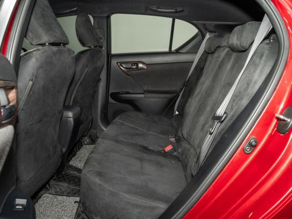 Lexus CT I с пробегом 2011 года, цена 1 325 000 рублей, 204000 км, хэтчбек, Автокод Объявления