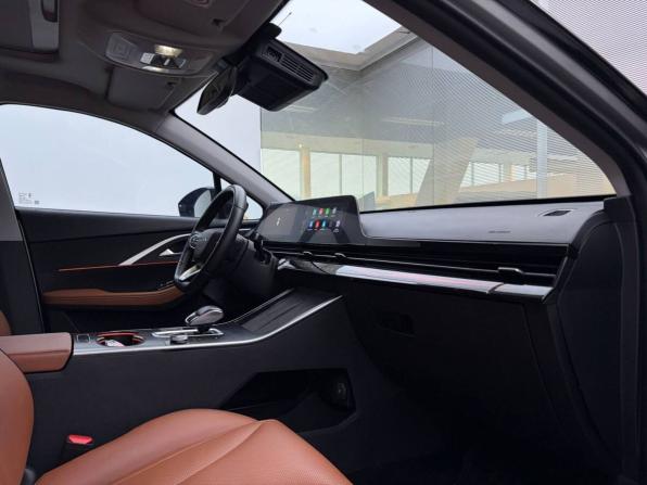 Omoda C5 I с пробегом 2023 года, цена 1 575 000 рублей, 131800 км, внедорожник, Автокод Объявления