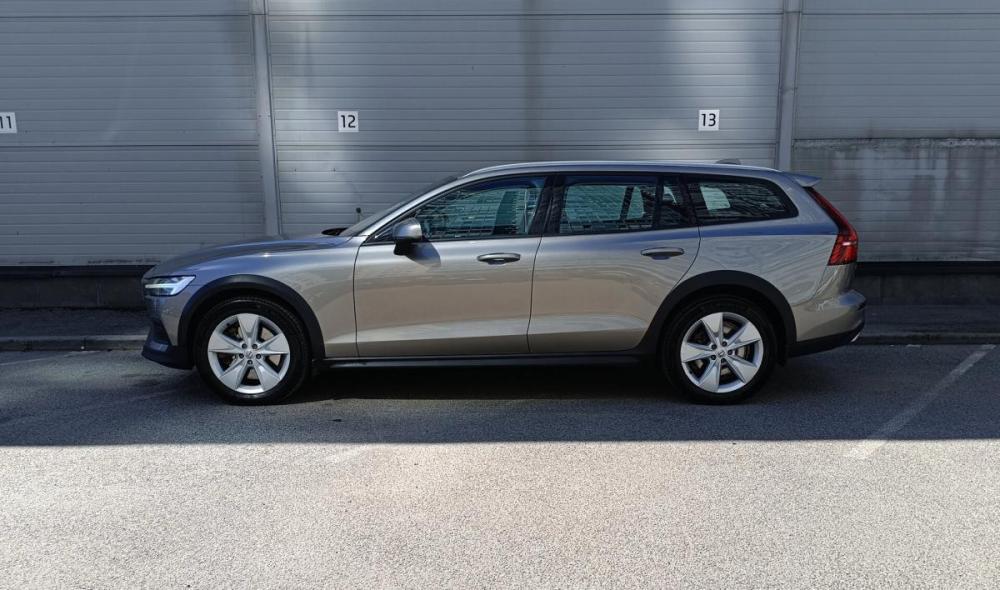 Volvo V60 Cross Country II Санкт-Петербург  - изображение 8