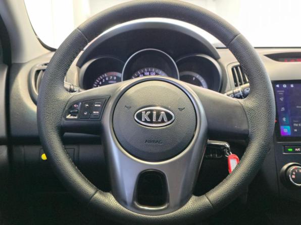 Kia Cerato II с пробегом 2010 года, цена 899 000 рублей, 174000 км, седан, Автокод Объявления