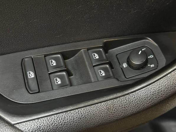 Skoda Karoq I с пробегом 2020 года, цена 1 320 000 рублей, 274977 км, внедорожник, Автокод Объявления