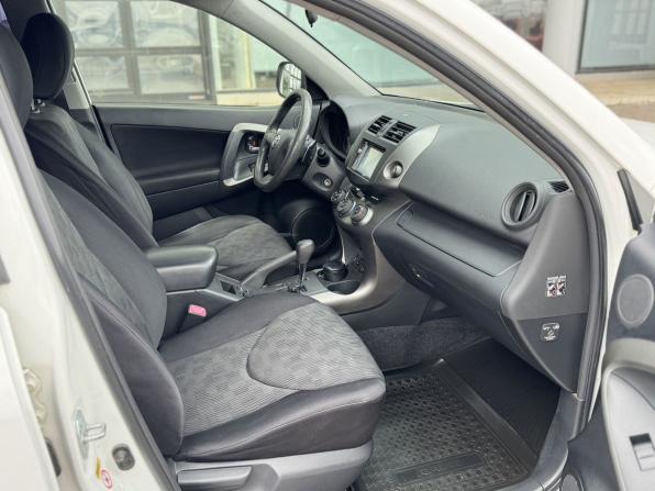 Toyota RAV4 III (XA30) Рестайлинг с пробегом 2012 года, цена 1 350 000 рублей, 183400 км, внедорожник, Автокод Объявления